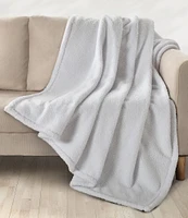 J. Queen New York J. By J. Queen New York Cozy Ultra Soft Plush Throw