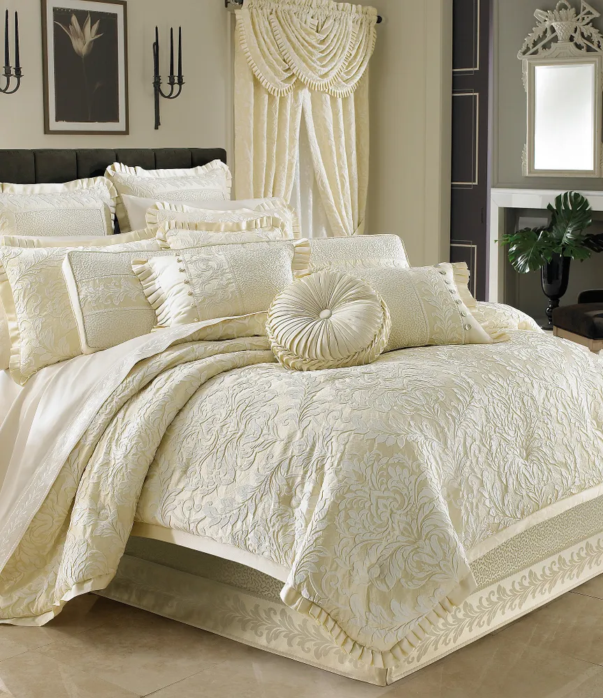 J. Queen New York Marquis Damask Comforter Set