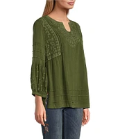 John Mark Embroidered Split Round Neck 3/4 Sleeve Tunic Top