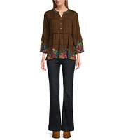 John Mark Pintuck Embroidered Print Split V-Neck 3/4 Sleeve Top