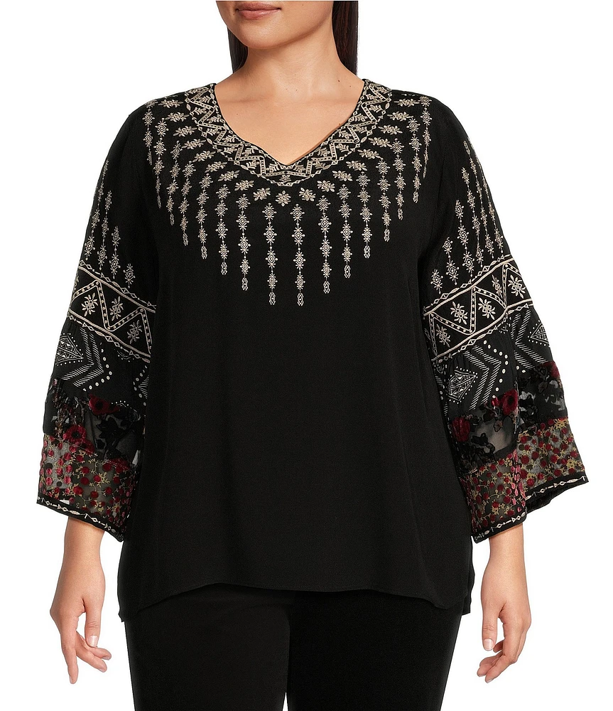 John Mark Plus Size Geometric Floral Embroidered V-Neck 3/4 Sleeve Velvet Burnout Top