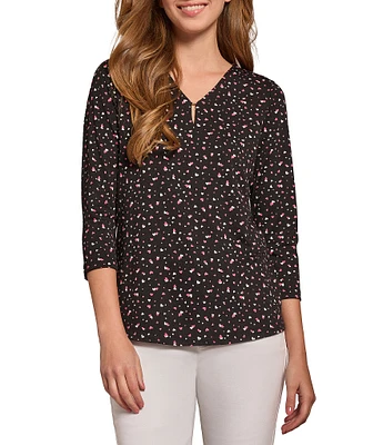 Jones New York Heart Print Moss Crepe Metal Trim V-Neck 3/4 Sleeve Top