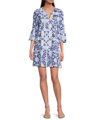 Jude Connally Kerry French Tile White Print Split V-Neck 3/4 Bell Sleeve Knit Shift Dress