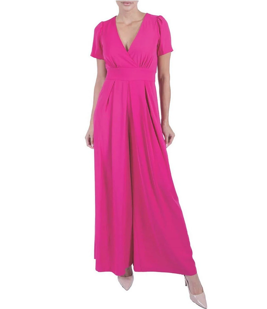 Julia Jordan Matte Crepe V-Neck Short Sleeve Wide Leg Pleated Jumpsuit