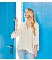 Karen Kane Linen Blend Embroidered V-Neck 3/4 Sleeve Asymmetric Top