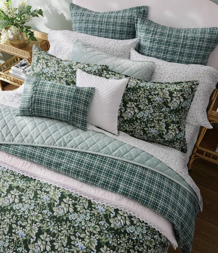 Laura Ashley Bramble Floral 7-Piece Reversible Duvet Cover & Sham Bonus Set