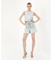 Le' AL.X Woven Linen Floral Embroidered Boat Neck Sleeveless Crop Mod Coordinating Top