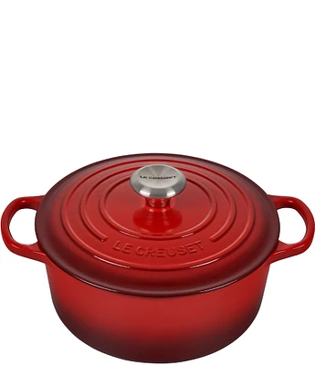 Le Creuset Signature 4.5-Quart Round Enameled Cast Iron Dutch Oven