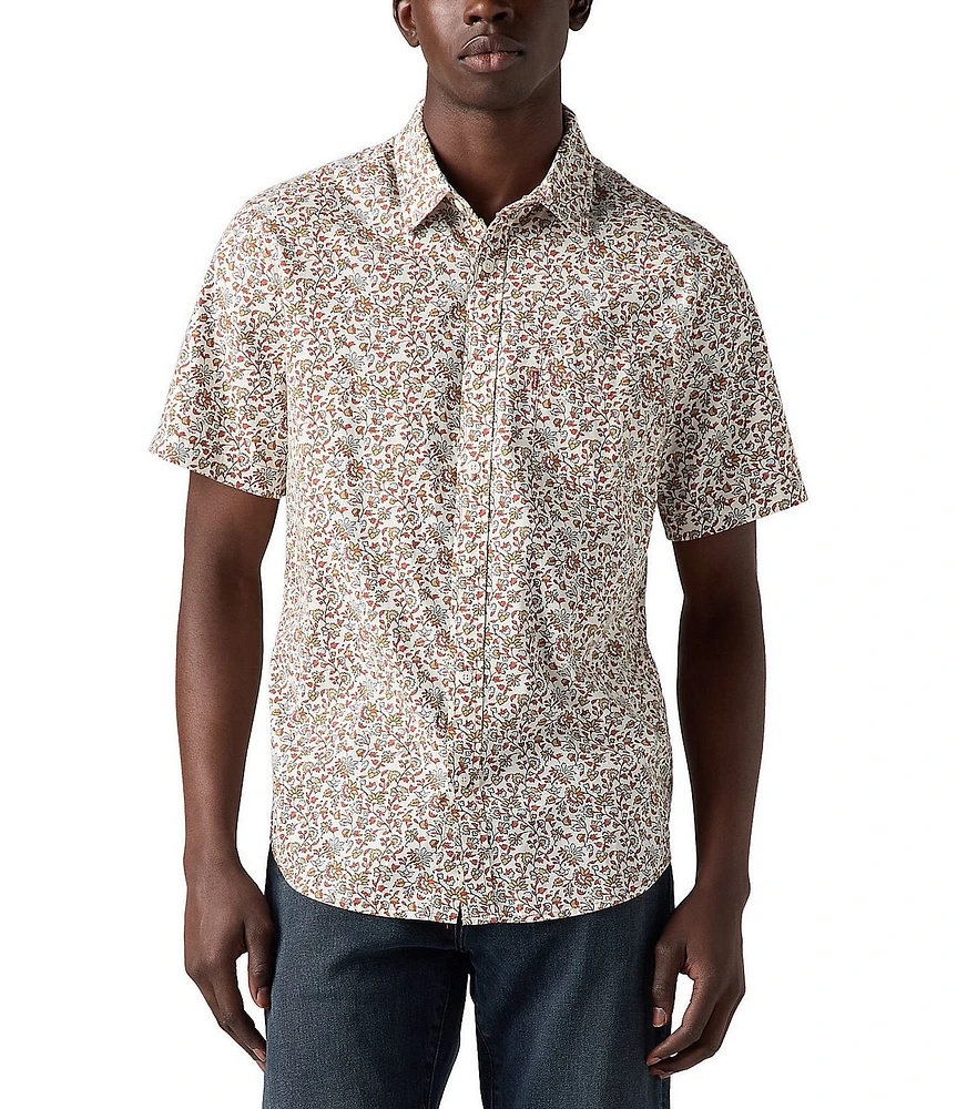 Levi's® Men's Short Sleeve Classic Standard Fit Floral Print Shirt