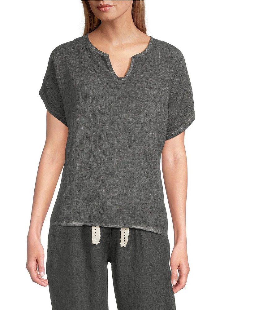 M Made in Italy Textured Linen Blend Split V-Neck Short Sleeve Top