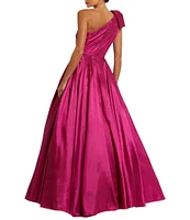 Mac Duggal Taffeta Faille One-Shoulder Neck Sleeveless Bow Detail Gown