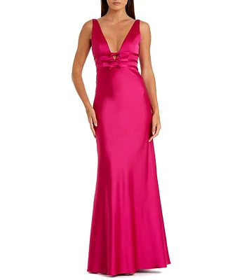 Mac Duggal V-Neck Sleeveless Bow Trim Satin Sheath Gown