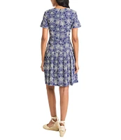 Maggy London Floral Print Crew Neck Short Sleeve A-Line Dress