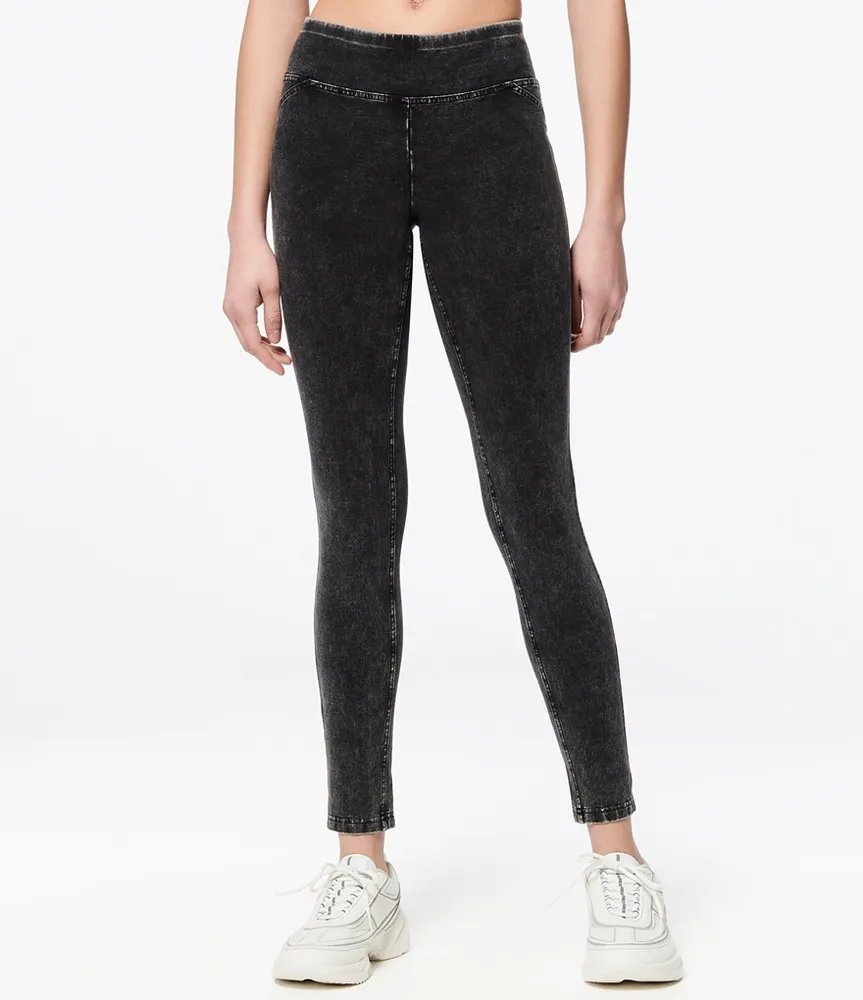 Andrew Marc Sport Knit Denim Look Jeggings