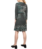 Ming Wang Patterned Abstract Print Soft Ribbed Knit V-Neck 3/4 Sleeve Shift Dress