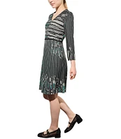 Ming Wang Patterned Abstract Print Soft Ribbed Knit V-Neck 3/4 Sleeve Shift Dress