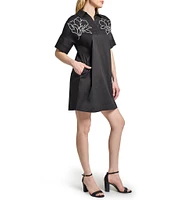 Ming Wang Stretch Cotton Floral Embroidered Point Collar V-Neck Short Sleeve Dress