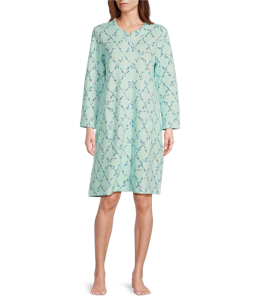 Miss Elaine Quilt-In-Knit Short Floral Snap-Front Robe