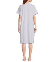 Miss Elaine Quilt In Knit Short Sleeve Round Neck Snap Front Robe