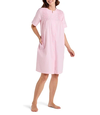 Miss Elaine Seersucker Checkered Print Short Sleeve Short Snap-Front Robe
