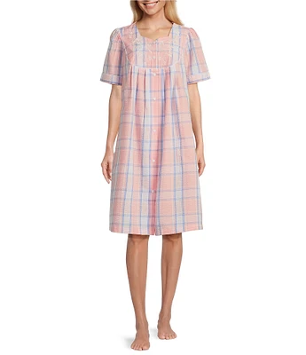 Miss Elaine Seersucker Short Plaid Embroidered Trim Snap-Front Robe