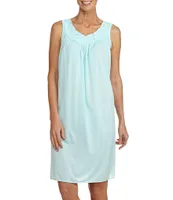 Miss Elaine Floral Embroidered Sleeveless Round Neck Nightgown