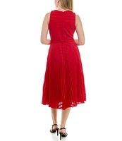 Moda Tara Crew Neck Sleeveless Pleated Fit and Flare Midi Dress