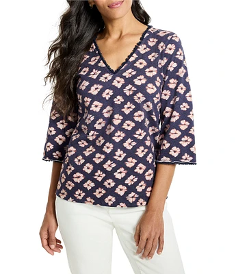NIC + ZOE Geo Garden V-Neck Elbow Sleeve Fringe Tee