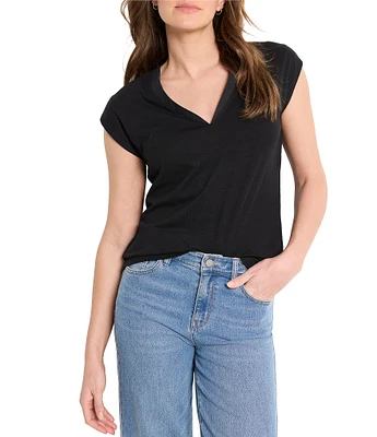 NIC + ZOE Lightweight Knit V-Neck Cap Sleeve Top
