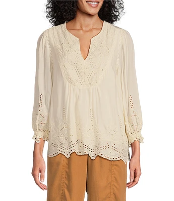 Nurture by Westbound Split V-Neck 3/4 Sleeve Embroidered Blouse