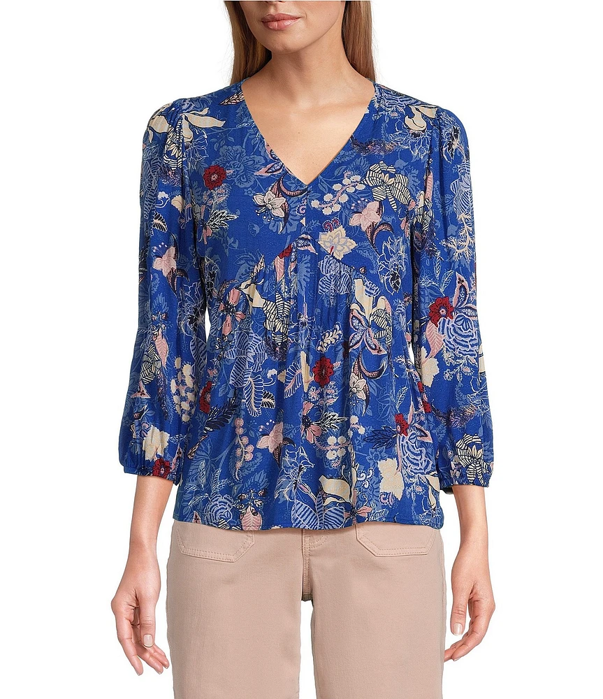 Nurture by Westbound Woven Floral Print 3/4 Sleeve V-Neck Top