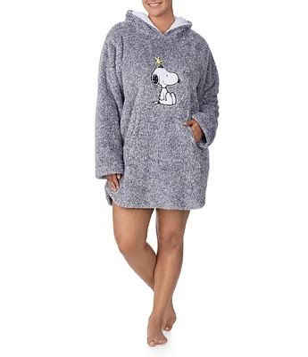 Peanuts Plus Size Plush Snoopy & Woodstock Applique Hooded Long Sleeve Lounge Pullover