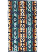 Pendleton Diamond Peak Jacquard Southwestern Geometric Pattern Reversible Spa Body Towel