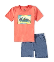 Quiksilver Little Boys 2T-4T Short Sleeve Graphic T-Shirt & Printed Shorts Set