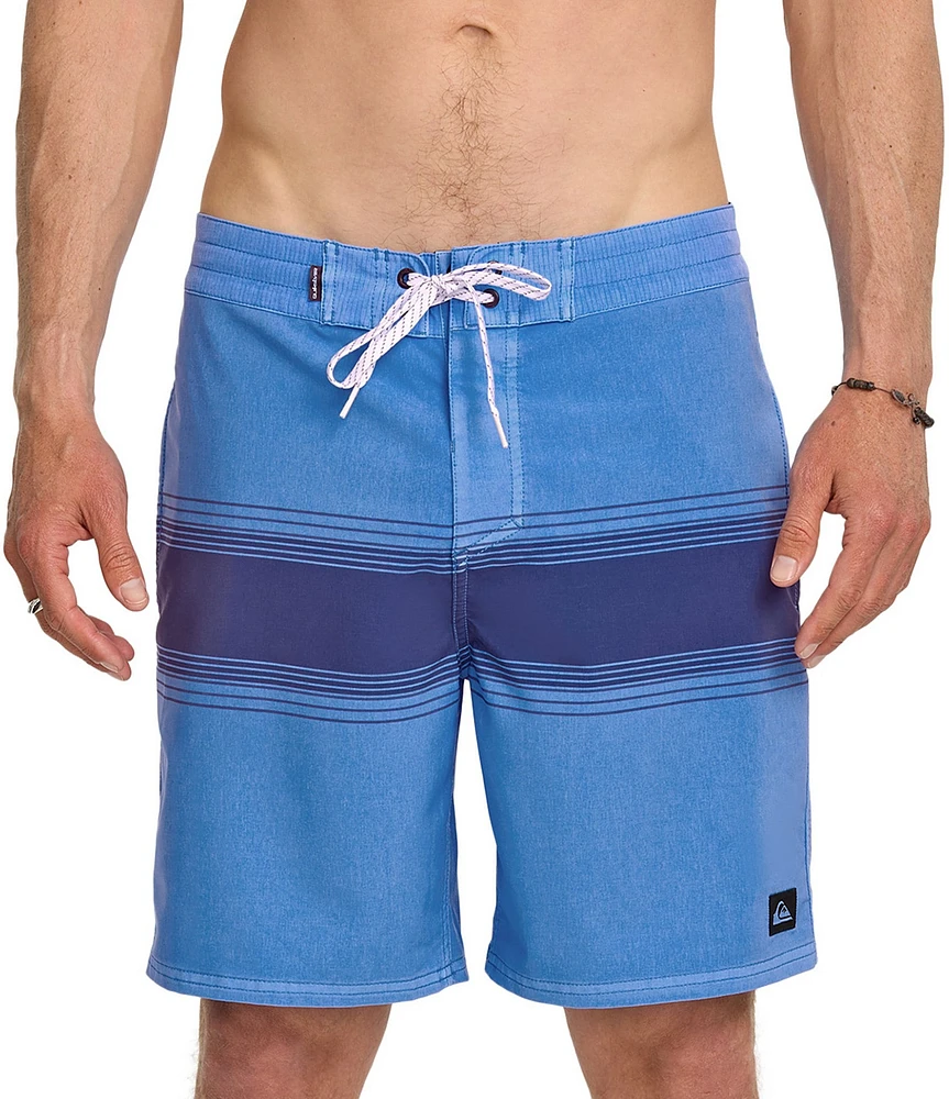 Quiksilver Surfsilk Steet 18#double; Outseam Trunks