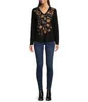 Reba Slub Jersey V-Neck Floral Embroidered Long Sleeve Shirttail Top