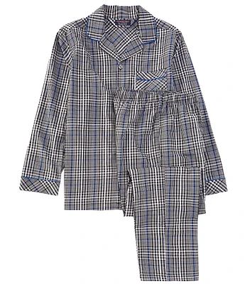 Roundtree & Yorke Long Sleeve Plaid Pajama Shirt & Matching Pajama Pants 2-Piece Set