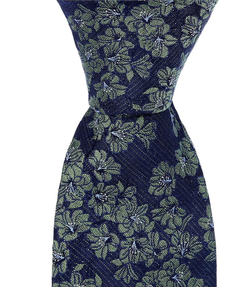 Roundtree & Yorke Margy Floral 2 3/4#double; Silk Tie