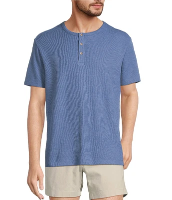 Roundtree & Yorke Short Sleeve Solid Henley Shirt
