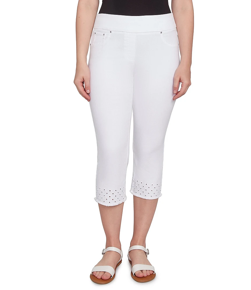 Ruby Rd. Eyelet Fringe Hem Pull-On Capri Pants