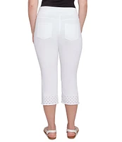 Ruby Rd. Eyelet Fringe Hem Pull-On Capri Pants