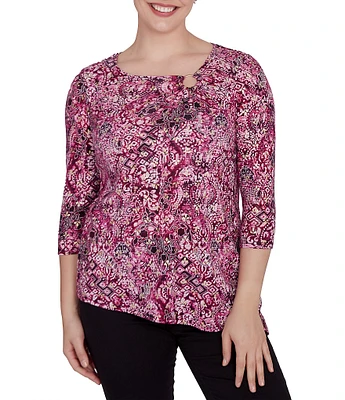 Ruby Rd. Knit Medallion Print O-Ring Detail Crew Neck 3/4 Sleeve Asymmetrical Hem Top