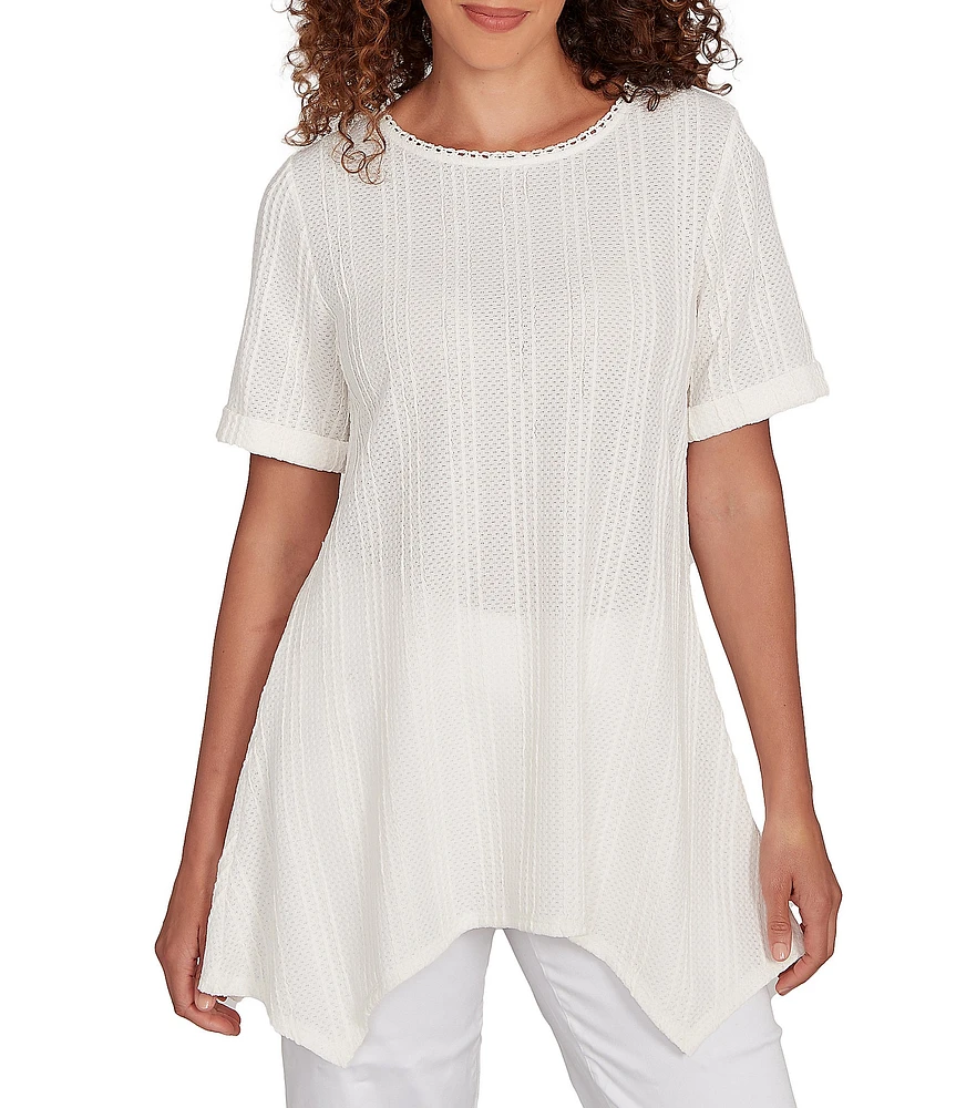 Ruby Rd. Petite Size Textured Solid Knit Crinkle Stripe Round Neck Short Sleeve Sharkbite Hem Top