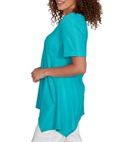 Ruby Rd. Petite Size Textured Solid Knit Crinkle Stripe Round Neck Short Sleeve Sharkbite Hem Top