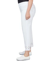 Ruby Rd. Plus Size Stretch Denim Embroidered Eyelet Frayed Hem Pull-On Crop Pants