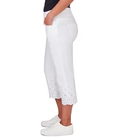 Ruby Rd. Stretch Embroidered Eyelet Hem Pull-On Capri Pants