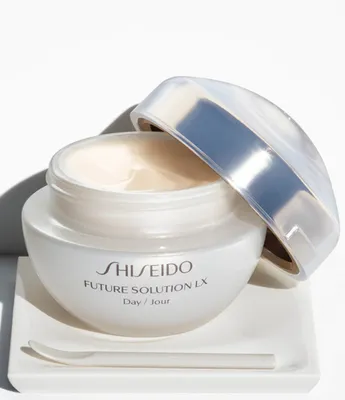 Shiseido Future Solution LX Daytime Protective Cream SPF 20