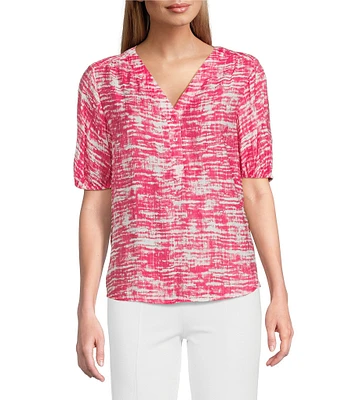 Slim Factor By Investments Julia Azalea Vintage Texture Print V-Neck Short Sleeve Top