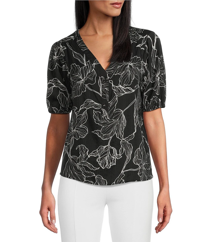 Slim Factor By Investments Julia Black/White Floral Stencil Print V-Neck Short Sleeve Top