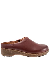 SoftWalk Arvada Leather Clogs